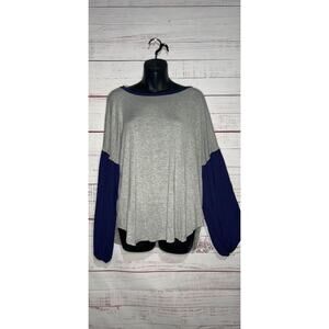 Women’s Navy & Gray Promesa Boutique Balloon Sleeve Top Small